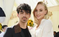 Hé lộ hình ảnh đầu tiên trong lễ cưới của Sophie Turner và Joe Jonas