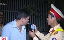 Dùng rượu bia khi lái xe có thể bị phạt 40 triệu đồng