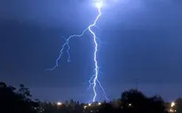 Sét đánh thiệt mạng 3 người trong cùng một gia đình