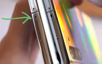 Sự thật phía sau “cái lỗ” bí ẩn trên Samsung Galaxy Note 10