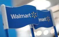 Walmart loại bỏ 1.000 mặt hàng cổ súy bạo lực súng đạn