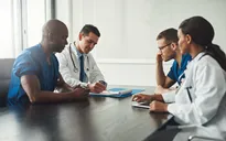 Hơn 50% bác sĩ tại các bệnh viện lớn ở Anh không sẵn sàng xử lý tình huống khẩn cấp