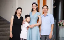 Hoa hậu Lương Thùy Linh hạnh phúc bên gia đình khi trở về Cao Bằng