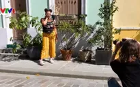 Khi Instagram trở thành nỗi ám ảnh với người dân phố Rue Crémieux, Pháp