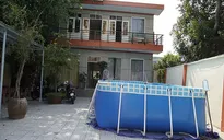 Kiểm tra nhà nghỉ nghi ngờ “chặt chém” khách trọ 10 triệu đồng/đêm