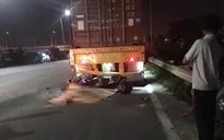 Húc vào đuôi xe container, nam thanh niên tử vong