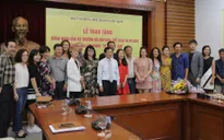 Ê-kíp "Về nhà đi con" vinh dự được Bộ trưởng Bộ Văn hóa, Thể thao và du lịch trao bằng khen