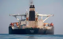 Mỹ dọa trừng phạt bất kỳ ai nếu hỗ trợ tàu chở dầu Iran
