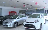 Thị trường ô tô sau khi giảm 50% phí trước bạ: "Tan băng" nhưng lại tăng giá