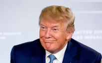 Trump gợi ý dùng bom hạt nhân ngăn bão vào Mỹ