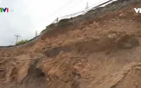 Người dân sống trong nỗi lo sạt lở