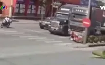 Tai nạn do đi vào điểm mù của xe container