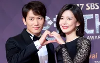 Ji Sung xúc động khi vợ Lee Bo Young ủng hộ phim mới