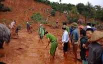 Sạt lở vùi lấp 3 người trong một gia đình ở Đắk Nông