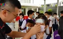Học sinh Malaysia quay trở lại trường học