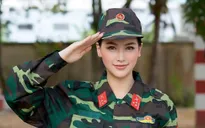 Tham gia "Chúng tôi là chiến sĩ", Hoa hậu Phương Khánh “đốn tim” trong bộ quân phục