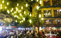 Rộn ràng vui Tết Trung thu tại Hà Nội và TP.HCM