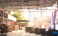 Nguy hiểm rình rập từ nhà máy hóa chất, cơ sở sản xuất ô nhiễm trong khu dân cư