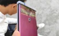 Lộ ảnh thực tế Huawei Mate 30 Pro với màn hình “thác nước”