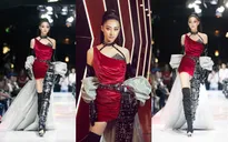Diện trang phục lạ mắt làm vedette, Hoa hậu Lương Thùy Linh gây bất ngờ với thần thái đỉnh cao