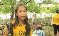 Thái Lan: Cô bé 12 tuổi trở thành “người hùng” chống rác thải nhựa