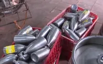 Phát hiện xưởng sản xuất bia có dấu hiệu nhập nhèm nhãn mác