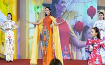 Hoa hậu H'Hen Niê diện áo dài rạng rỡ tại Thái Lan