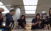 Không khí mở bán iPhone 11 trên toàn cầu
