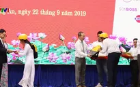 Trao học bổng cho học sinh hiếu học tỉnh Long An