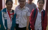 Ba nữ sinh trả lại chiếc ví chứa gần 10 triệu đồng cho người đánh rơi
