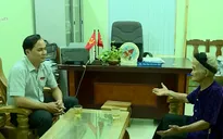 Cụ bà 83 tuổi đạp xe lên UBND xã "xin thoát nghèo"