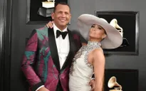 Jennifer Lopez biểu diễn ở Super Bowl Half-time Show, hôn phu tự hào