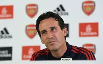 "Arsenal vừa làm trò hề"