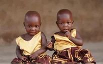 Kỳ lạ ngôi làng của những cặp sinh đôi ở Nigeria