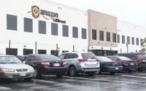 Trải nghiệm công việc tại nhà kho của Amazon
