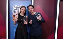 Diễn xuất quá thông minh, S.T nhận cúp từ NSND Ngọc Giàu tại Ơn giời! Cậu đây rồi