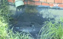 Nghi ngờ cơ sở tẩy vải gây ô nhiễm khu dân cư