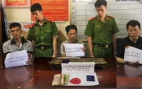 Bắc Kạn: Bắt quả tang 3 đối tượng vận chuyển 22 bánh heroin