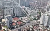 Lo ngại nhà máy di dời, cao ốc mọc lên