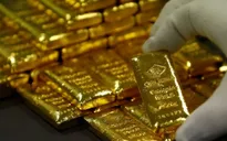 Giá vàng thế giới giảm tuần thứ hai liên tiếp
