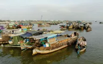 Thú vị chợ nổi Long Xuyên những ngày cuối năm