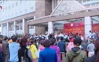 “Bến xe yêu thương” đưa các bệnh nhân về nhà ăn Tết