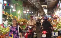 Thị trường đồ cúng ông Công, ông Táo phong phú, giá cả ổn định