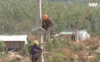Kon Tum đưa điện về vùng biên giới đón Tết