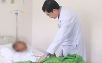 Đau bụng dữ dội, vào viện phát hiện u lympho tá tràng hoại tử