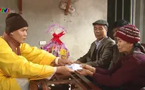Trao quà Tết cho người nghèo và nạn nhân chất độc da cam