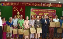 Mang Tết ấm đến người nghèo