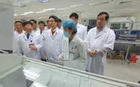 Phó Thủ tướng Chính phủ Vũ Đức Đam kiểm tra công tác phòng chống dịch viêm phổi cấp