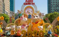 Không khí đường hoa Nguyễn Huệ chiều tối 30 Tết