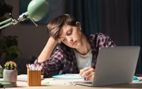 Làm thế nào để giúp chứ không phải làm hộ con bài tập về nhà?